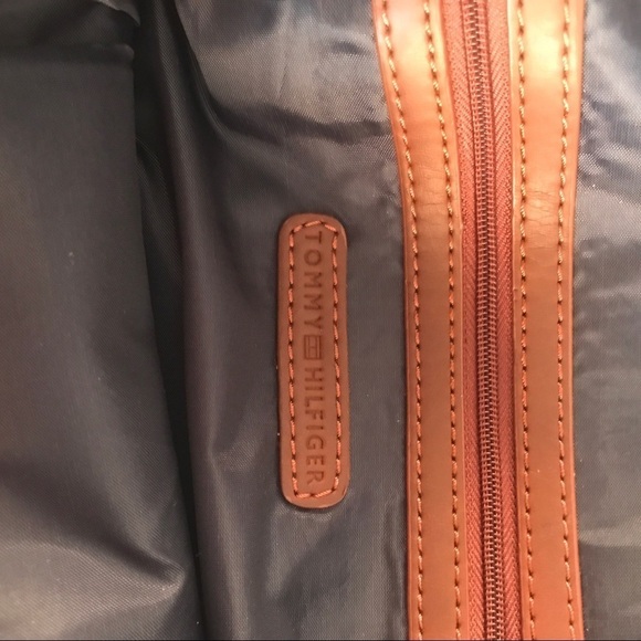 Tommy Hilfiger Upholstery Purse - Picture 6 of 8